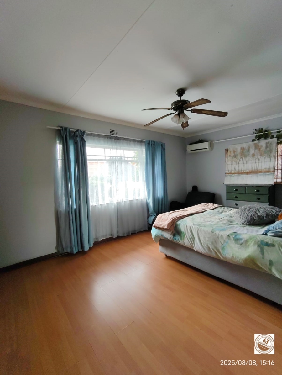 4 Bedroom Property for Sale in Vaalpark Free State